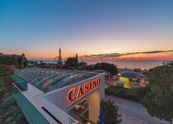 酒店 International Casino & Tower