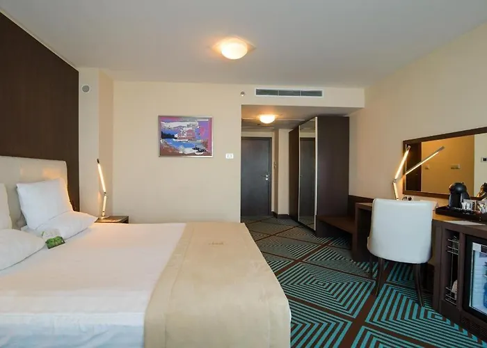 酒店 International Casino & Tower