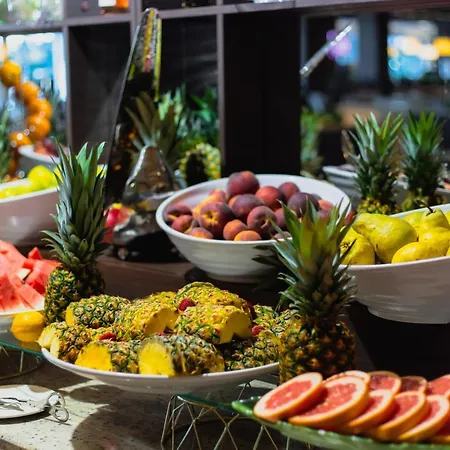 Hotell International Casino & Tower Golden Sands