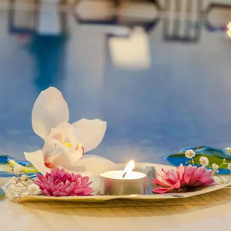 Hotell International Casino & Tower 5*
