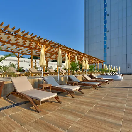 Hotell International Casino & Tower 5*
