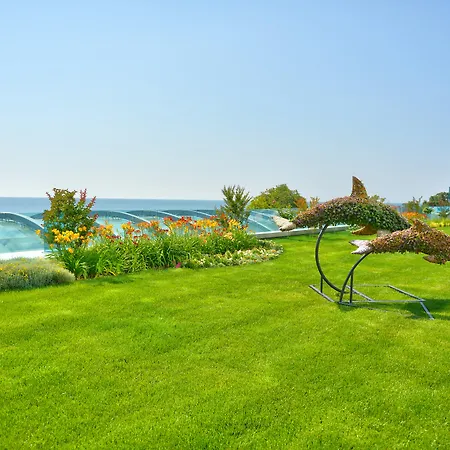 International Casino & Tower Golden Sands