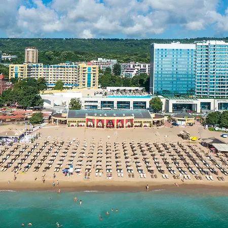 International Casino & Tower Hotell 5*