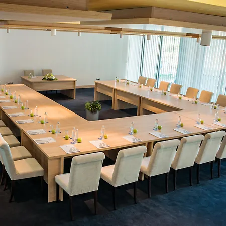 International Casino & Tower 5*