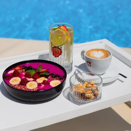 Hotell International Casino & Tower 5*