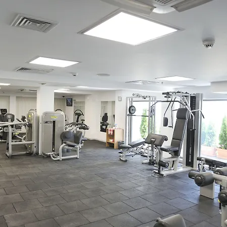 Hotell International Casino & Tower 5*