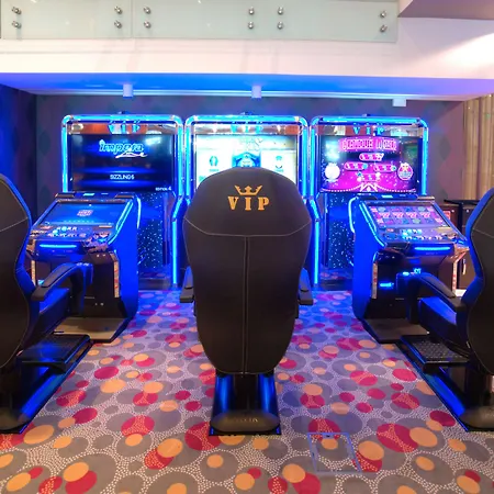 International Casino & Tower Готель Золоті Піски