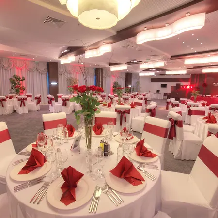 Hotell International Casino & Tower 5*