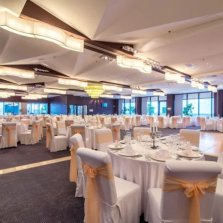 Hotell International Casino & Tower