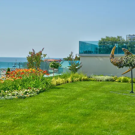 Hotell International Casino & Tower