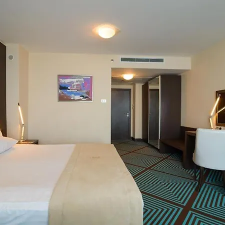 Hotell International Casino & Tower